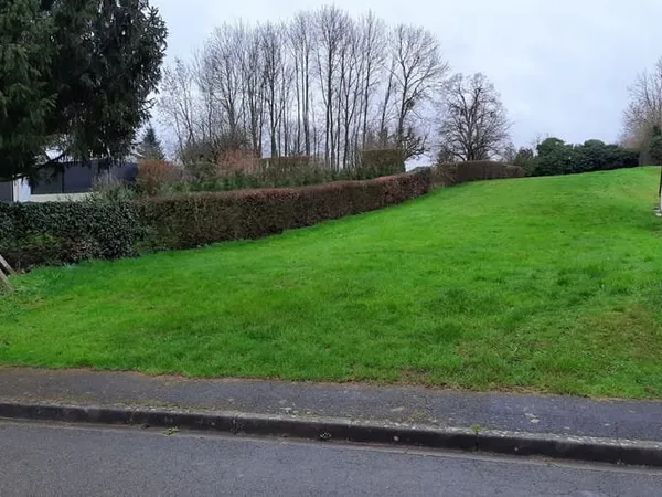 Terrain 654 m²