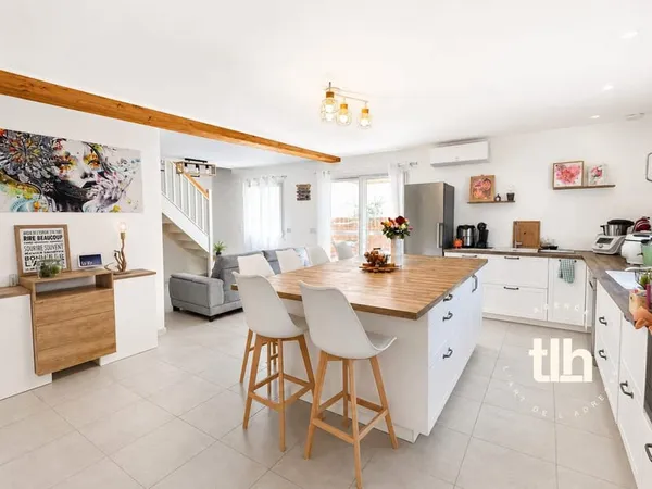 Saint Brès : Maison 77M2 Sur 201 De Terrain