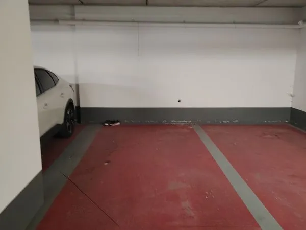 Place de parking en sous-sol - Bois-Colombes Mermoz-Gramme - 85 /mois CC