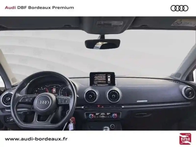 Audi A3 30 tfsi 116 s tronic 7 design — photo 9