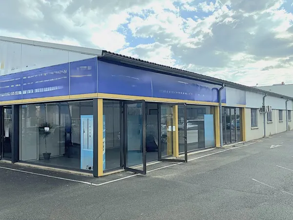 Local commercial 125 m²