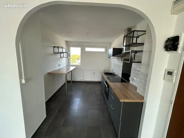 Appartement lumineux F3 64m² - Cambrai Centre - 4ème avec ascenseur