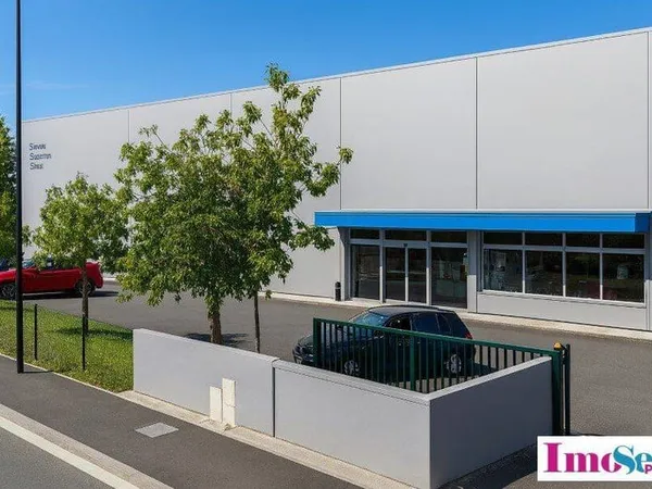 Bureaux 2230 m²