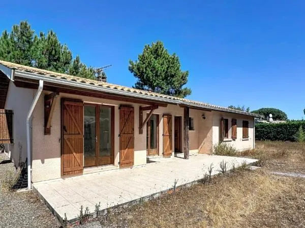 À LOUER MAISON T5 À ARÈS