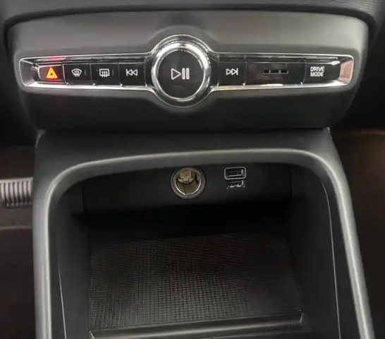 Volvo Xc40 b3 163 ch dct7 — photo 42