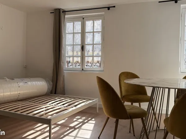 Studio 1 pièce 24 m²