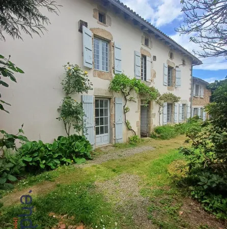 Propriété 9 pièces 294 m²