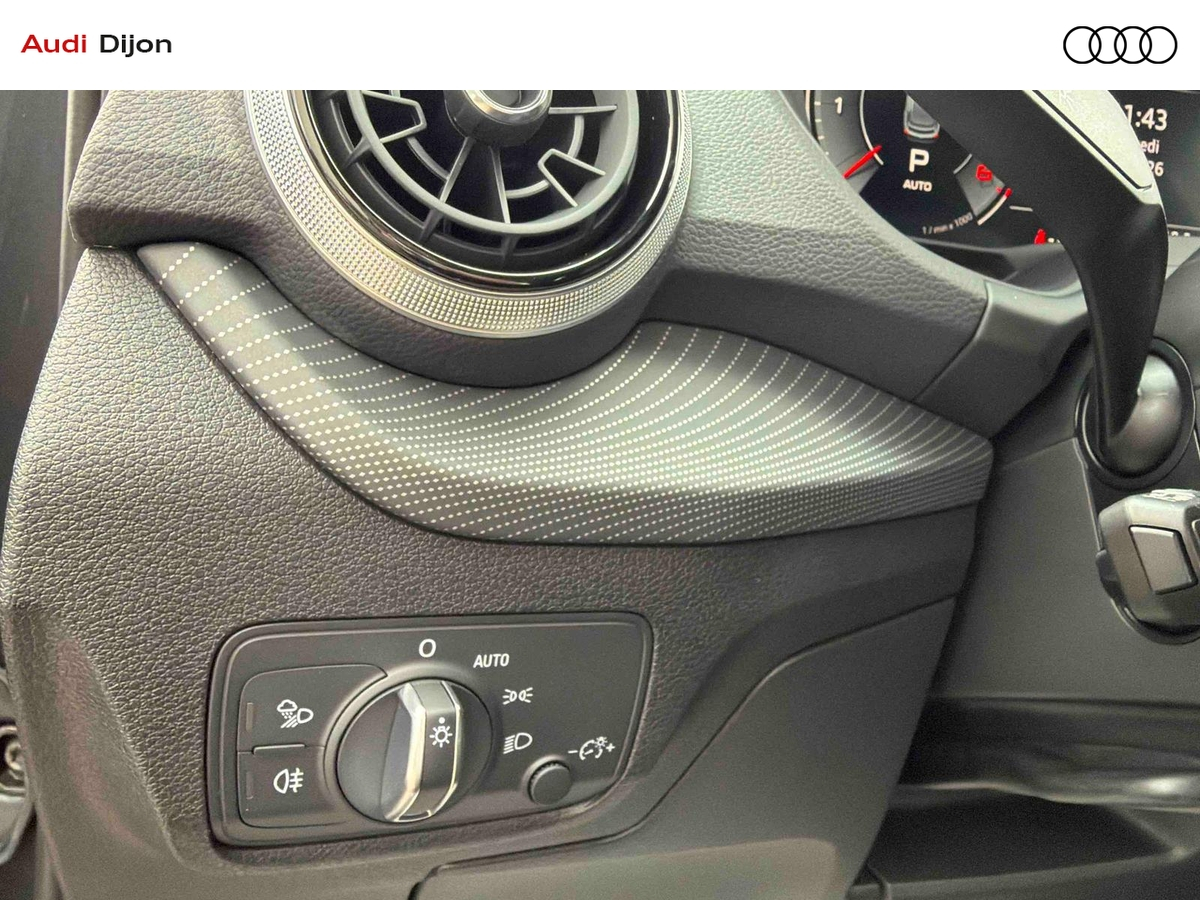 Audi Q2 35 TFSI 150 S tronic 7 — photo 19