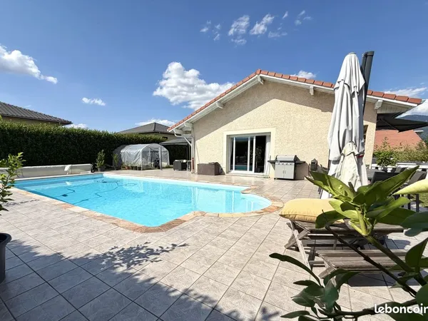 Villa 6 pièces 165 m²