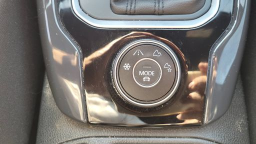 Volkswagen T-Roc 2.0 TDI 150 4Motion DSG7 - First Edition – 2018 – 171286 km – Diesel – Boîte Automatique — photo 4