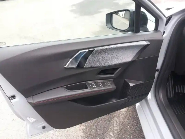 Renault Clio tce 115 ch — photo 29