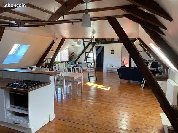 APPARTEMENT F4 à CHARTRES CENTRE 28000