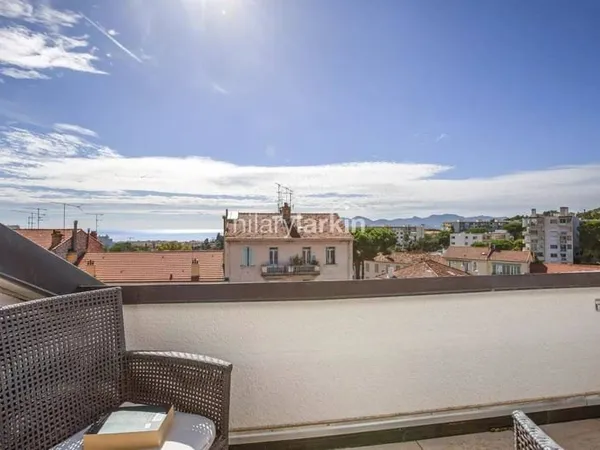 Appartement 5 pièces 130 m²