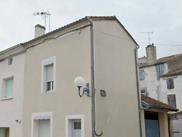 Maison de ville T1 bis
