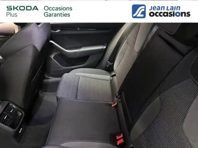 Skoda Octavia combi 1.5 tsi hybrid 150 ch act dsg7 — photo 6