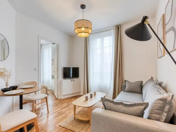 Lumineux 2P Meublé de 32m2