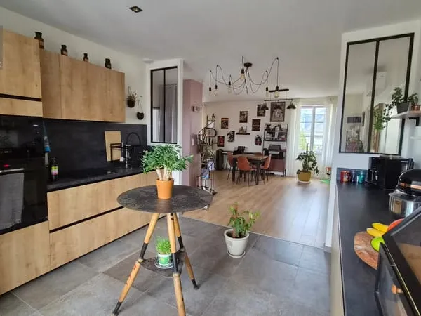 QUARTIER CALME - UN BEL APPARTEMENT DE 4 PIECES DE 81.47M2