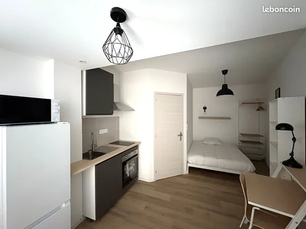 Studio 1 pièce 21 m²