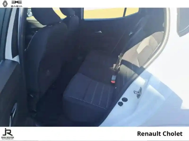 Dacia Sandero 1.0 tce 90ch confort cvt -22 — photo 4