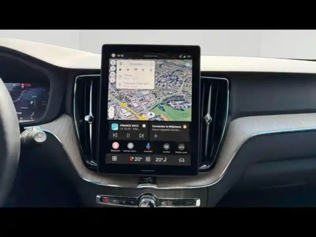 Volvo Xc60 t6 hybride rechargeable 253 + 145ch plus style dark geartronic 8 awd — photo 22