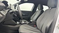 Peugeot 2008 1.2 PureTech 100ch S&S Allure — photo 9