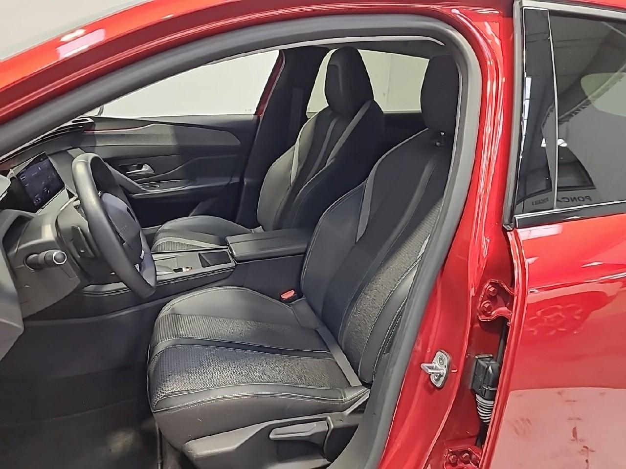 Peugeot 308 puretech 130ch s&s eat8 allure pack — photo 10