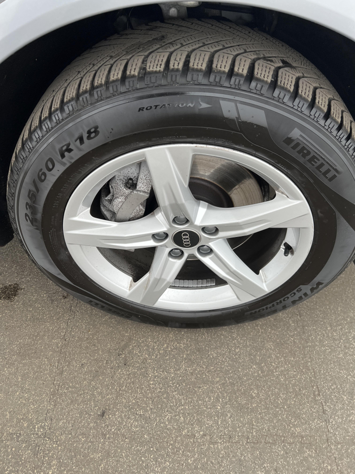 Audi Q5 — photo 36