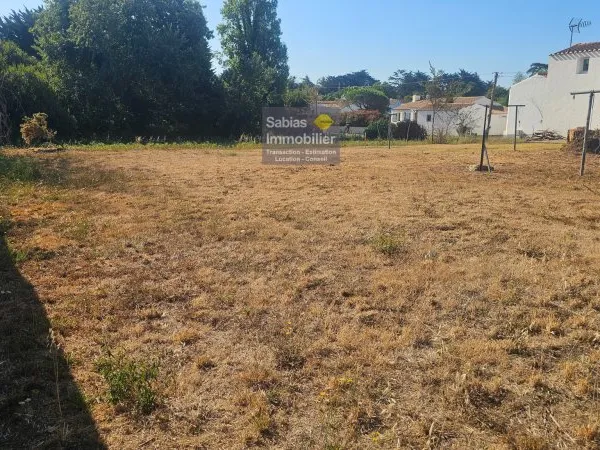 Terrain en individuel 604 m²