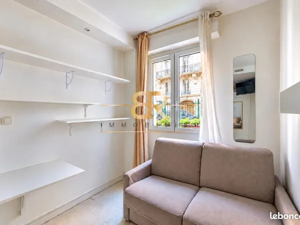 Studio 3 pièces 28 m²