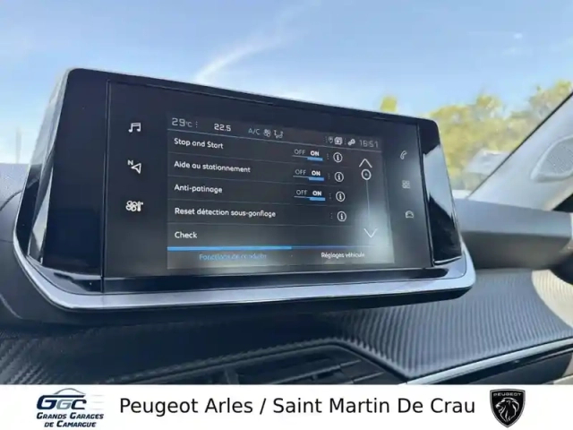 Peugeot 2008 puretech 130 s&amp;s bvm6 — photo 22