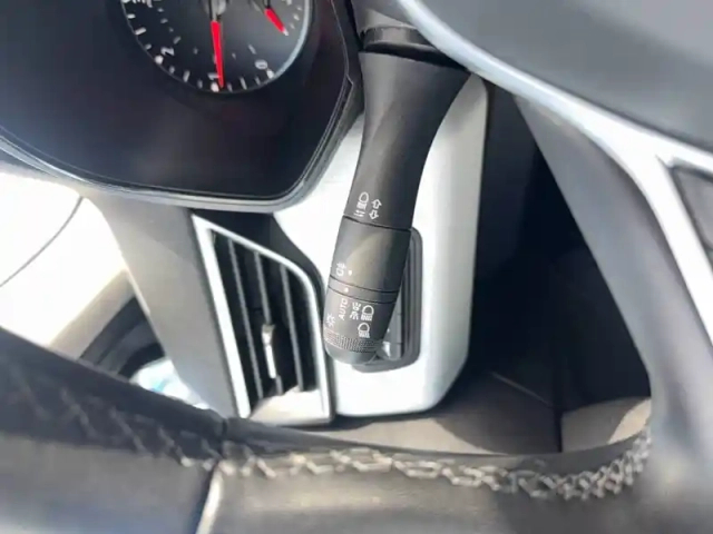 Renault Clio blue dci 100 — photo 27