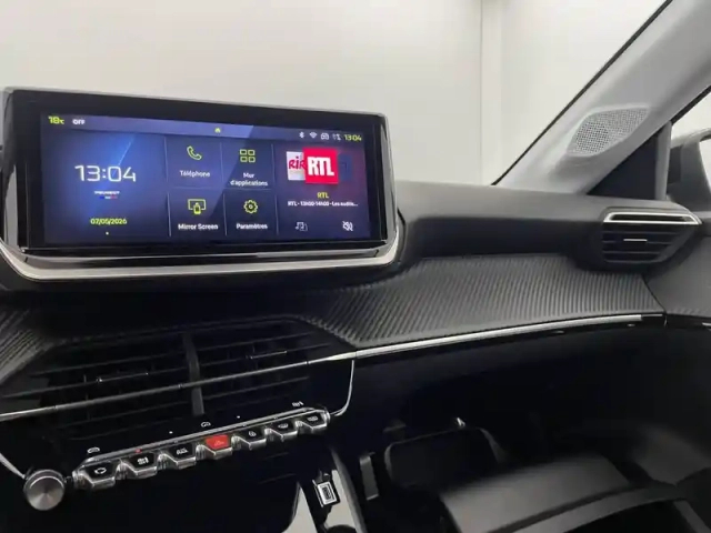 Peugeot 208 electrique 54 kwh 156ch — photo 28