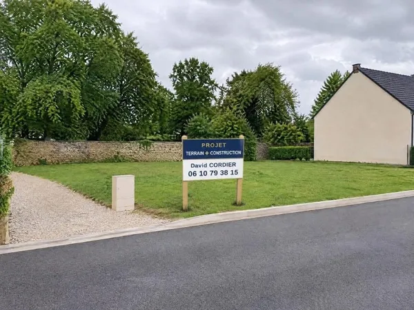 Terrain 554 m²