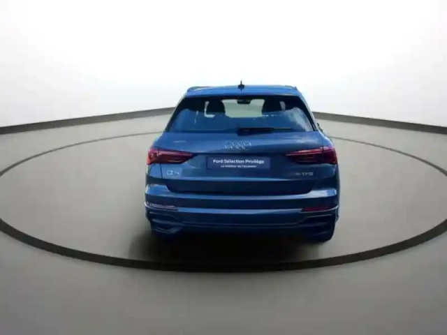 Audi Q3 35 tfsi 150ch s line s tronic 7 — photo 6
