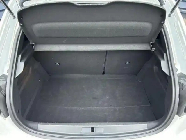 Peugeot 208 1.2 puretech 100ch s&amp;s style 118g — photo 6