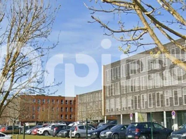 Bureau 194 m²