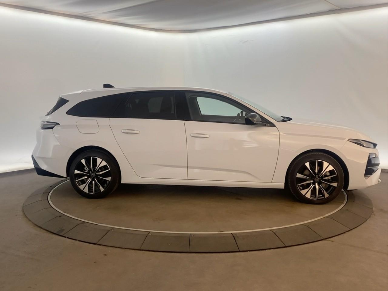 Peugeot 308 sw bluehdi 130ch s&s eat8 allure — photo 4
