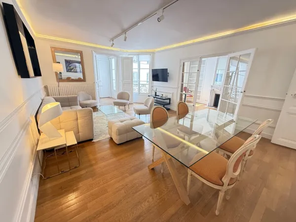 Champs Elysées - Appartement meublés 98m2 - 4 pièces