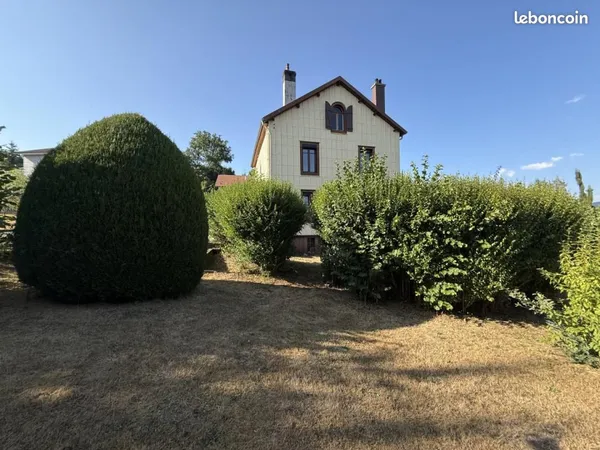 Maison 8 pièces 145 m²