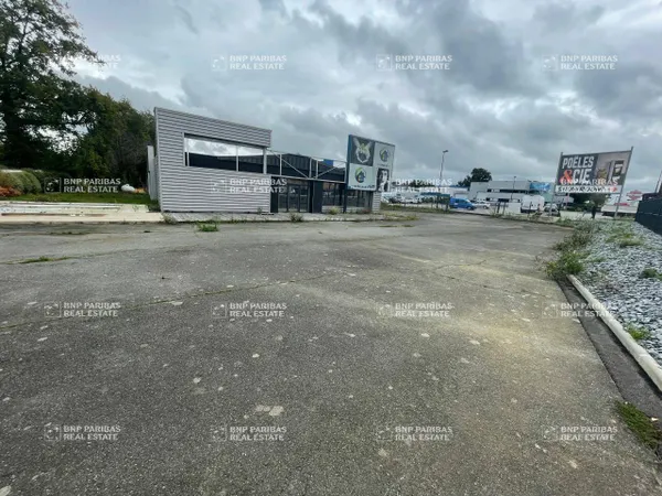 Local d'activité 630 m²