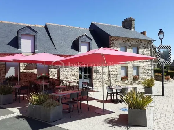 Fond de Commerce - Bar - Restaurant - 80 places assises - A moins de 10 min de Fougères - Fréquentat