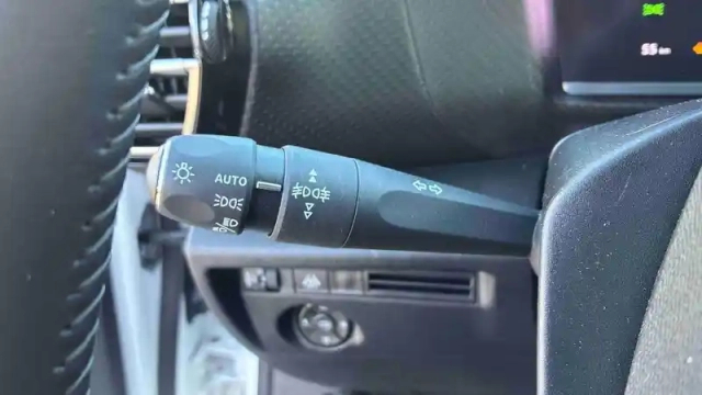 Citroën C4 puretech 130 s&amp;s bvm6 — photo 32