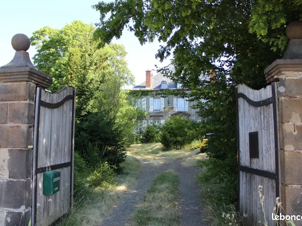 Maison 7 pièces 288 m²