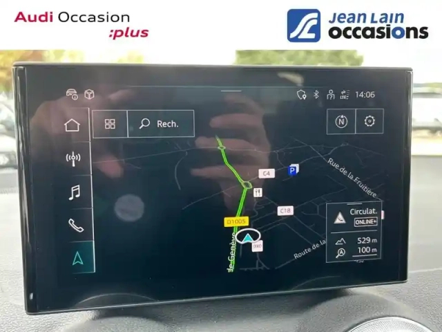 Audi Q2 35 tfsi 150 s tronic 7 — photo 15