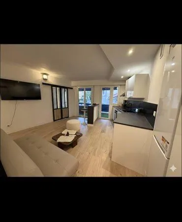 Appartement 2 pièces de 42 m² avec terrasse - À 150 m des plages