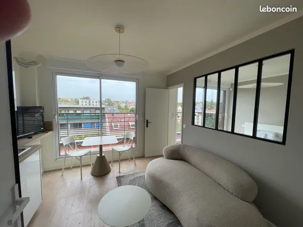 Appartement 2 pièces meublé neuf avec balcon/terrasse avec EDF, eau, wifi