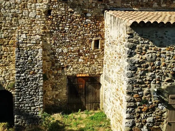 Grange 2 pièces 54 m²