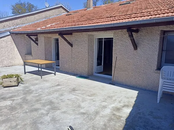 Maison de 191m2 + appartement de 80m2
