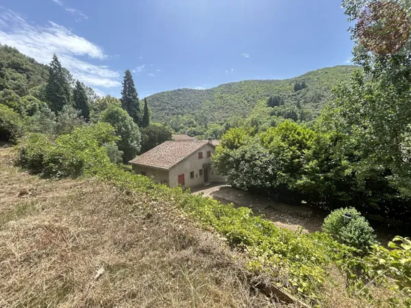 Maison 5 pièces 145 m²