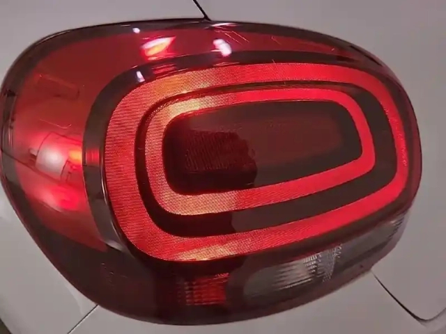 Citroën C3 bluehdi 100 s&amp;s bvm6 — photo 45